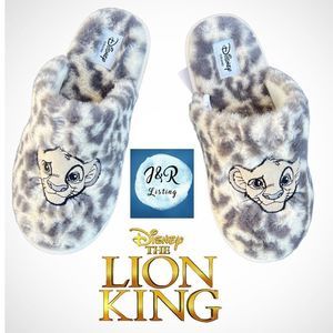 Disney The Lion King Beige/Gray Faux Fur Slip On Slippers Sandal